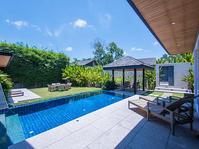 LAY4525: Tropical modern villa with 4 bedrooms on Phuket. Photo #5