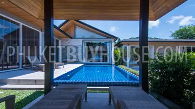 LAY4525: Tropical modern villa with 4 bedrooms on Phuket. Photo #9