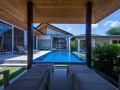 LAY4525: Tropical modern villa with 4 bedrooms on Phuket. Photo #8
