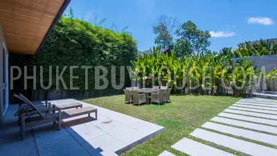LAY4525: Tropical modern villa with 4 bedrooms on Phuket. Photo #12