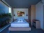 LAY4525: Tropical modern villa with 4 bedrooms on Phuket. Thumbnail #12