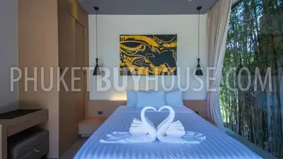 LAY4525: Tropical modern villa with 4 bedrooms on Phuket. Photo #24
