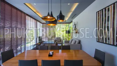 LAY4525: Tropical modern villa with 4 bedrooms on Phuket. Photo #27