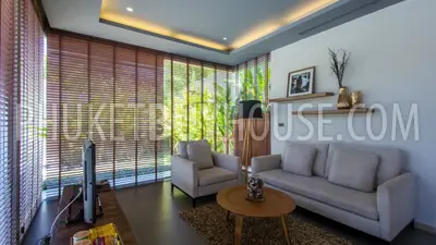 LAY4525: Tropical modern villa with 4 bedrooms on Phuket. Photo #29