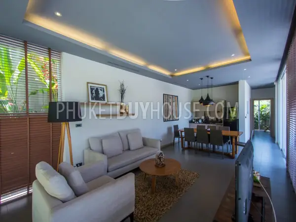 LAY4525: Tropical modern villa with 4 bedrooms on Phuket. Photo #30