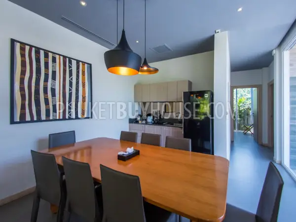 LAY4525: Tropical modern villa with 4 bedrooms on Phuket. Photo #33