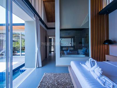 LAY4525: Tropical modern villa with 4 bedrooms on Phuket. Photo #35