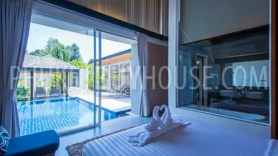 LAY4525: Tropical modern villa with 4 bedrooms on Phuket. Photo #37