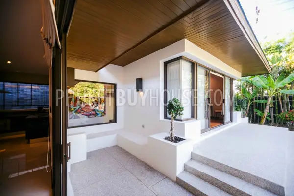 NAI4526: Spacious villa near Nai Harn on Phuket. Photo #15
