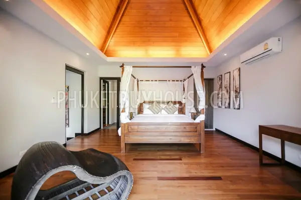 NAI4526: Spacious villa near Nai Harn on Phuket. Photo #24