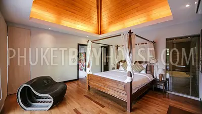 NAI4526: Spacious villa near Nai Harn on Phuket. Photo #25