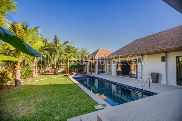 NAI4526: Spacious villa near Nai Harn on Phuket. Photo #34