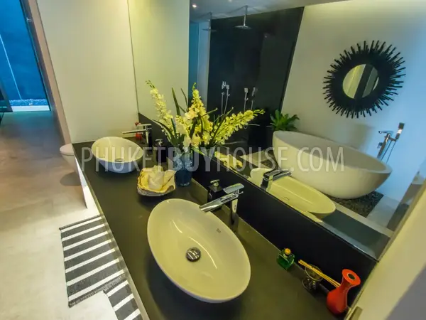 LAY4596: Luxury Sea View Apartment in Layan. Fotoğraf #31