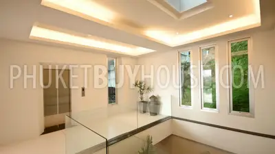 LAY4598: Elegant 4 bedroom ocean view villa. Photo #7
