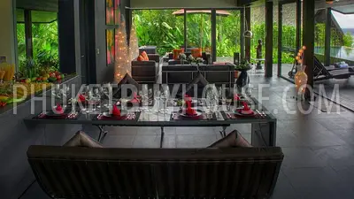 KAM4640: Contemporary art with an ultra–luxury design ocean front villa. Photo #4
