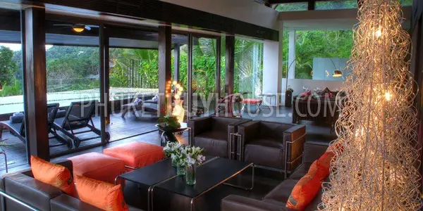 KAM4640: Contemporary art with an ultra–luxury design ocean front villa. Photo #5