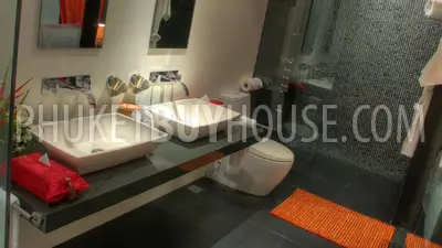 KAM4640: Contemporary art with an ultra–luxury design ocean front villa. Photo #21