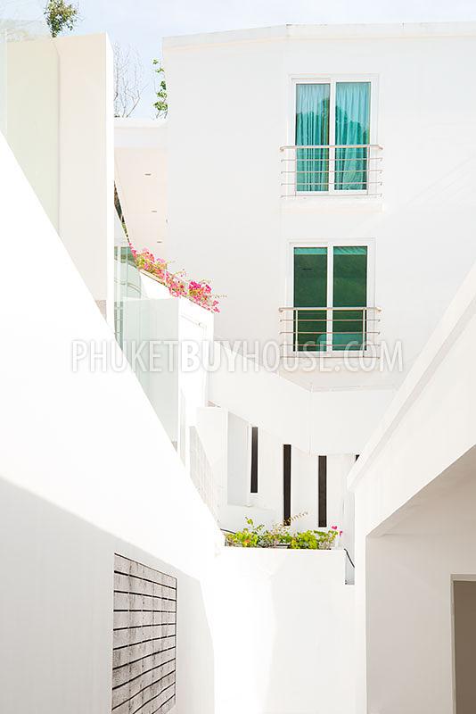KAT4572: Large one bedroom Apartment in new Modern development in Kata Beach. Photo #12