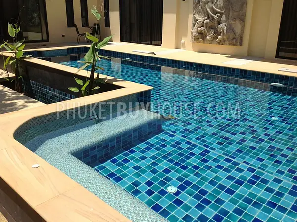 RAW4670: 4 Bedroom Luxury Pool Villa in Rawai sale with developed land plots. Fotoğraf #1