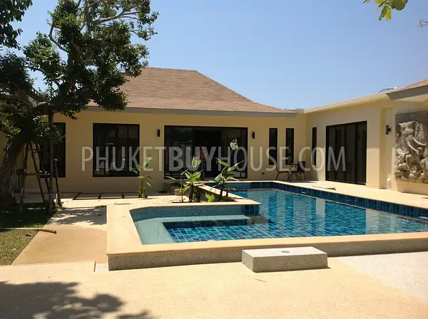 RAW4670: 4 Bedroom Luxury Pool Villa in Rawai sale with developed land plots. Fotoğraf #16