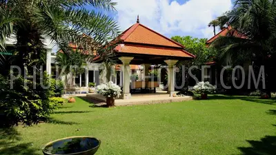 BAN4689: Newly completed and fully upgraded family home. Photo #7