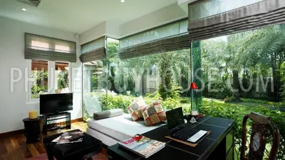 BAN4689: Newly completed and fully upgraded family home. Photo #18