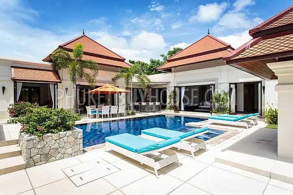 CHE4692: Elegant Villa with Private Pool and Tropical Garden. Fotoğraf #1