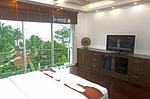 PAT4699: Full furnished 4 bedroom villa in Patong. Thumbnail #8