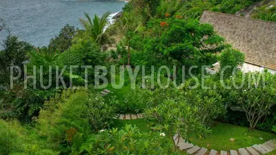 KAM4640: Contemporary art with an ultra–luxury design ocean front villa. Photo #32