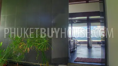 KAM4640: Contemporary art with an ultra–luxury design ocean front villa. Photo #33