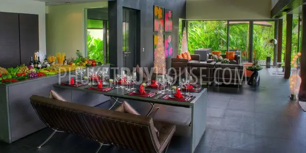 KAM4640: Contemporary art with an ultra–luxury design ocean front villa. Photo #44