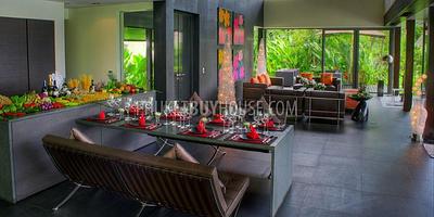 KAM4640: Contemporary art with an ultra–luxury design ocean front villa. Photo #44