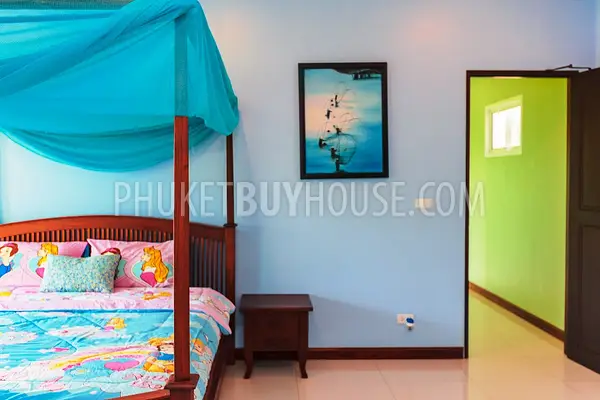 RAW4655: 4 Bedroom Pool Villa Near Rawai. Фото #4