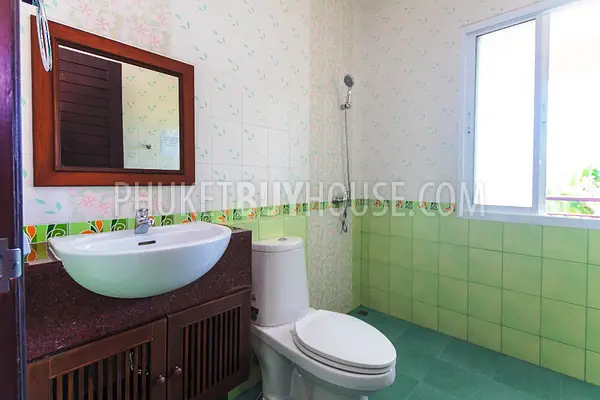 RAW4655: 4 Bedroom Pool Villa Near Rawai. Фото #9
