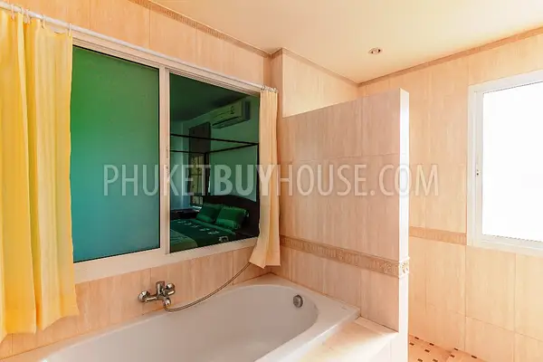 RAW4655: 4 Bedroom Pool Villa Near Rawai. Фото #16