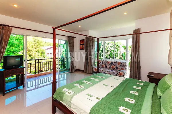 RAW4655: 4 Bedroom Pool Villa Near Rawai. Фото #19