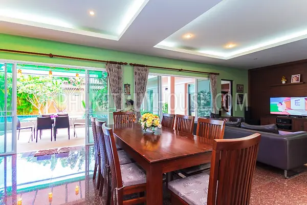 RAW4655: 4 Bedroom Pool Villa Near Rawai. Фото #33