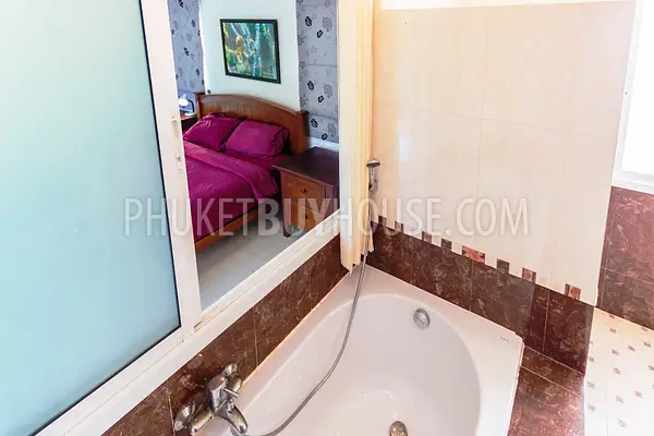 RAW4655: 4 Bedroom Pool Villa Near Rawai. Фото #36