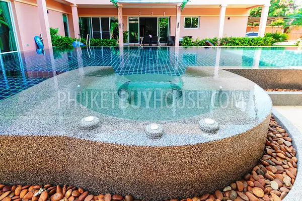 RAW4655: 4 Bedroom Pool Villa Near Rawai. Фото #45