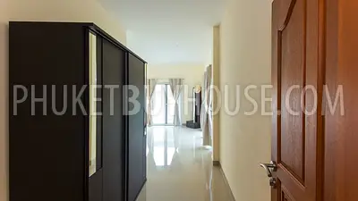 RAW4749: Spacious villa ready to move-in close to Rawai, Nai Harn and Laem Kha beaches. Photo #4