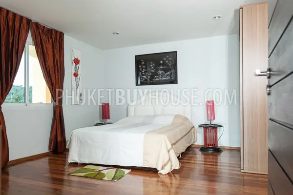 NAI4718: HOT SALE! 2 Bedroom renovated apartment. Photo #10