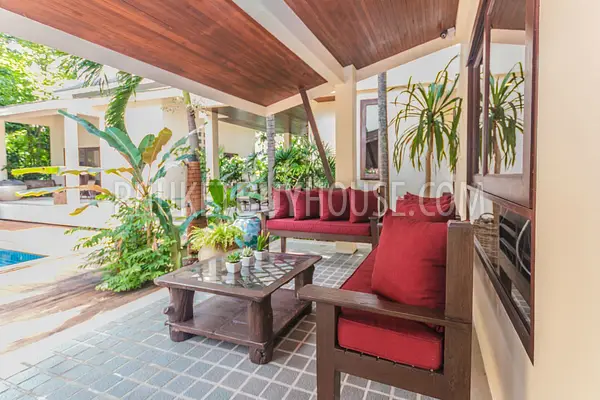 NAI4728: Large villa with a huge land plot 4 bedroom plus maid's room. Photo #2