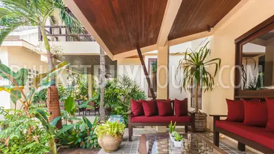 NAI4728: Large villa with a huge land plot 4 bedroom plus maid's room. Fotoğraf #3
