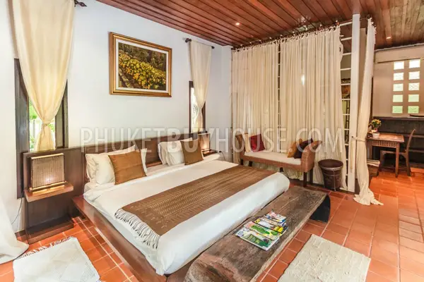 NAI4728: Large villa with a huge land plot 4 bedroom plus maid's room. Photo #8