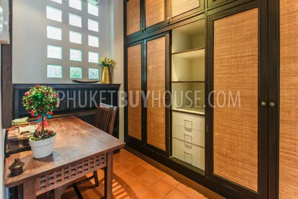 NAI4728: Large villa with a huge land plot 4 bedroom plus maid's room. Photo #10
