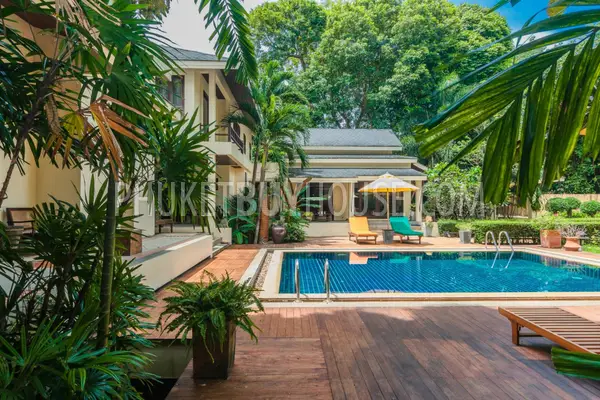 NAI4728: Large villa with a huge land plot 4 bedroom plus maid's room. Photo #14