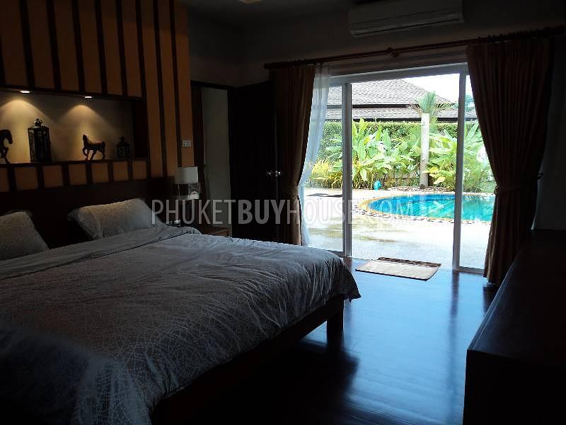 NAI992: Newly Built 3 Bedroom Bali Thai Style Villa in Nai Harn. Photo #31