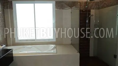 NAI992: Newly Built 3 Bedroom Bali Thai Style Villa in Nai Harn. Photo #33