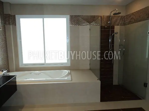 NAI992: Newly Built 3 Bedroom Bali Thai Style Villa in Nai Harn. Photo #33