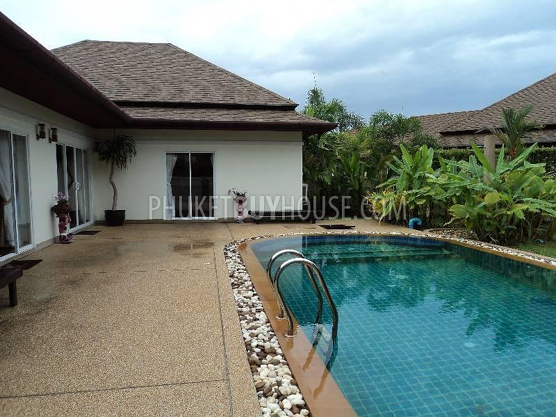 NAI992: Newly Built 3 Bedroom Bali Thai Style Villa in Nai Harn. Фото #38